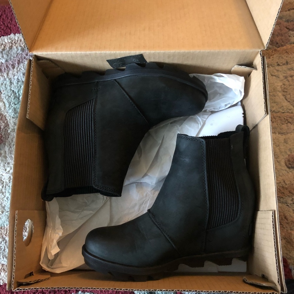 New sorell boots
